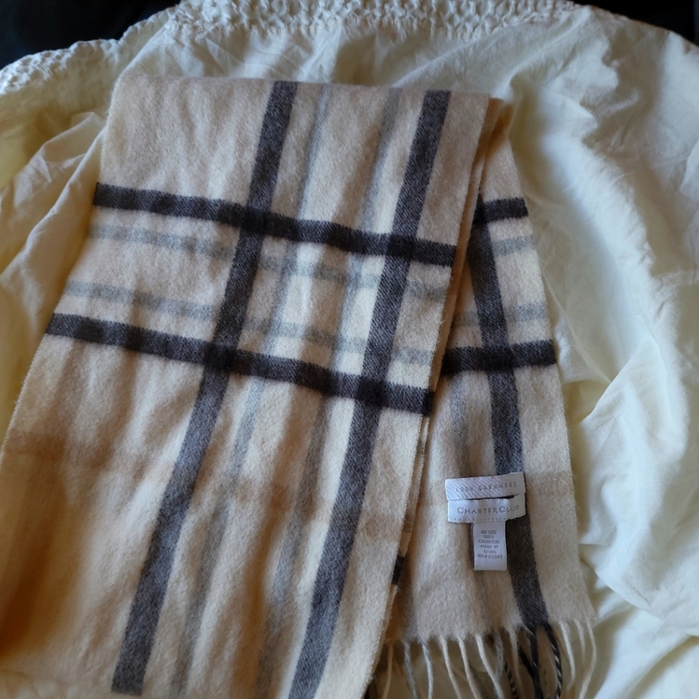 Charter Club 100% Cashmere Scarf cream and black plaid